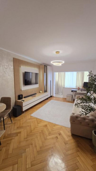 Apartament de Închiriat renovat recent City Park Mall parcul Tăbăcărie