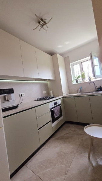 Apartament de Închiriat renovat recent City Park Mall parcul Tăbăcărie