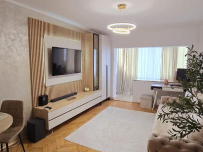 Apartament de Închiriat renovat recent City Park Mall parcul Tăbăcărie