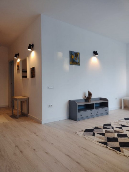 Inchiriere 2 camere Bloc nou ICIL zona aerisita loc de parcare privat