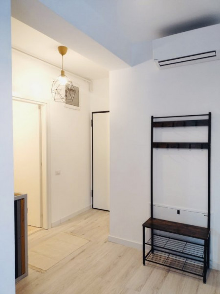 Inchiriere 2 camere Bloc nou ICIL zona aerisita loc de parcare privat