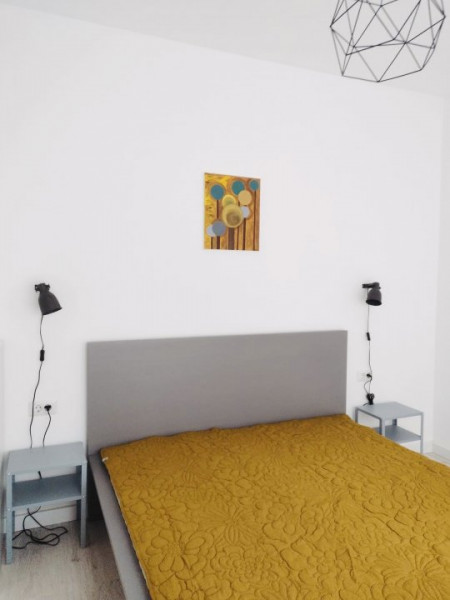 Inchiriere 2 camere Bloc nou ICIL zona aerisita loc de parcare privat