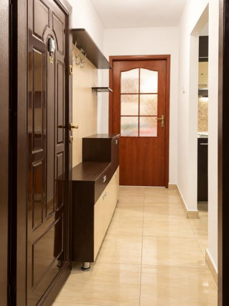 De închiriat | Apartament 2 camere | Tomis 3 – City Mall | Parter 