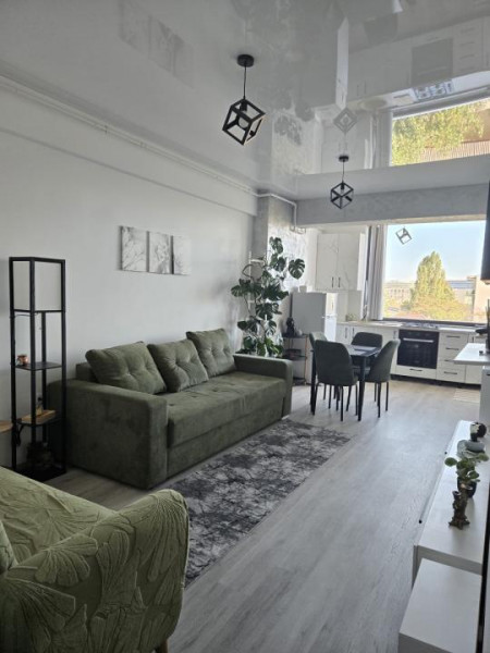 Închiriere Apartament Mamaia Nord langa Hanul cu Peste