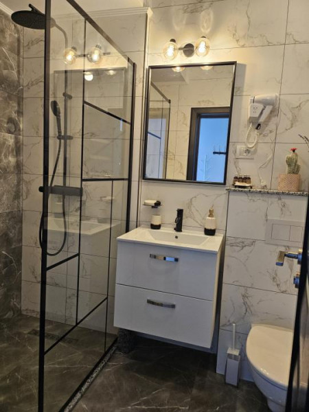 Închiriere Apartament Mamaia Nord langa Hanul cu Peste