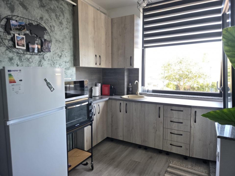 Închiriere Studio Mamaia Nord langa Hanul cu Peste Parcare privata