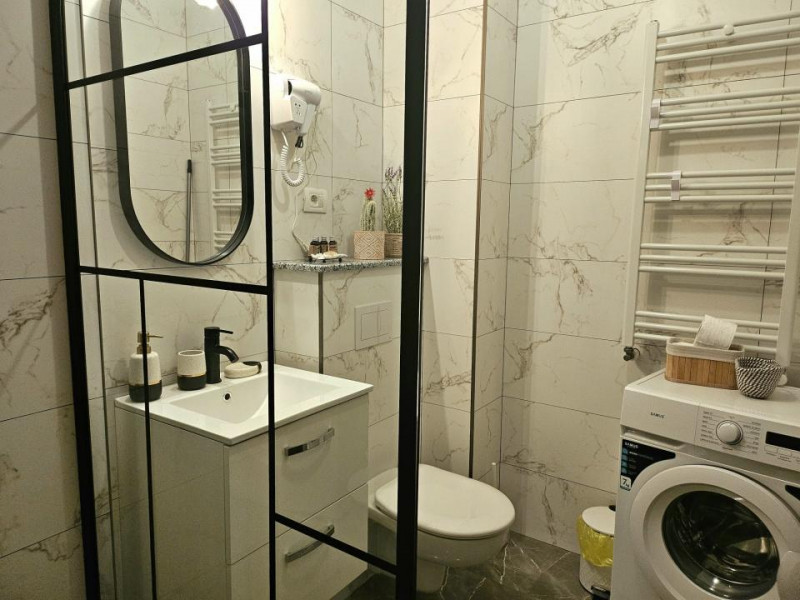 Închiriere Studio Mamaia Nord langa Hanul cu Peste Parcare privata