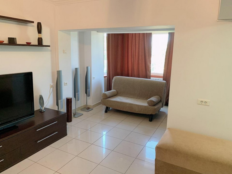 Apartament decomandat Delfinariu termen lung