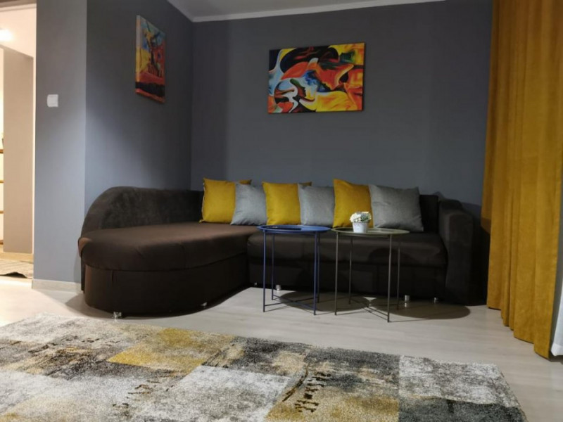 Apartament decomandat Faleza Nord zona Reyna