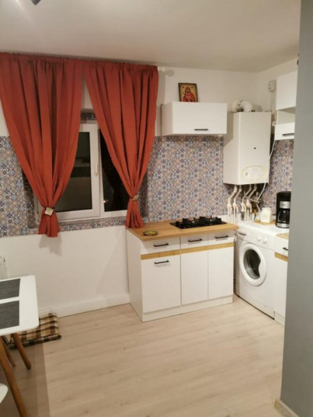 Apartament decomandat Faleza Nord zona Reyna