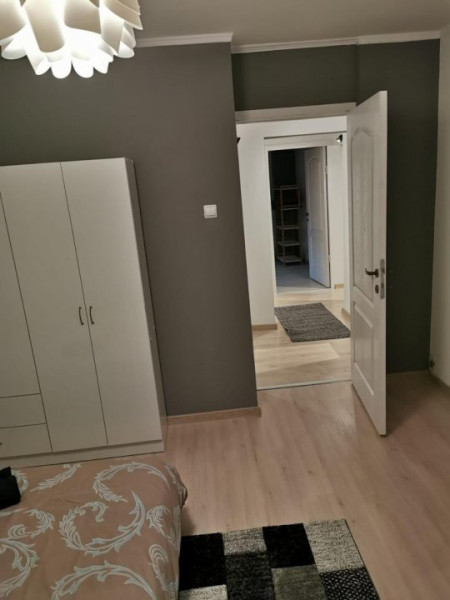 Apartament decomandat Faleza Nord zona Reyna