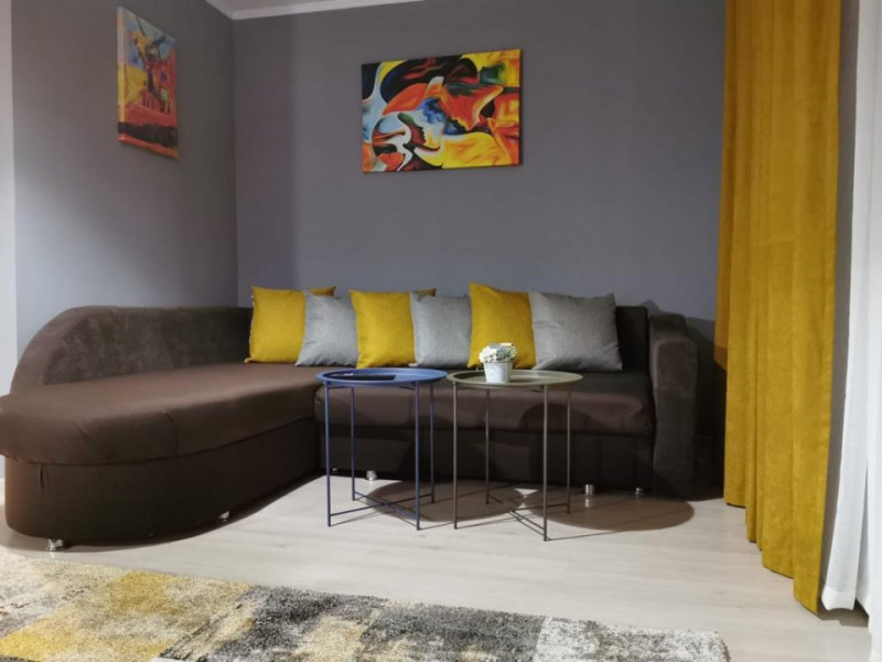 Apartament decomandat Faleza Nord zona Reyna