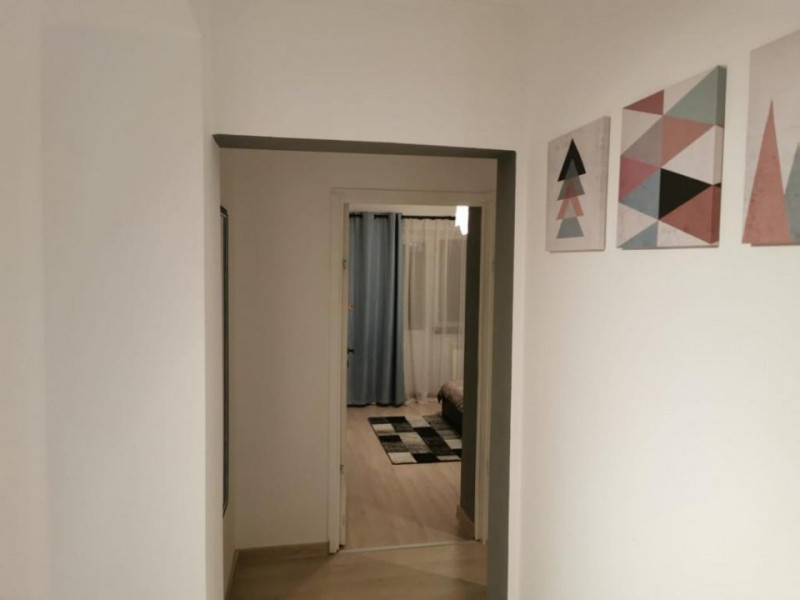 Apartament decomandat Faleza Nord zona Reyna