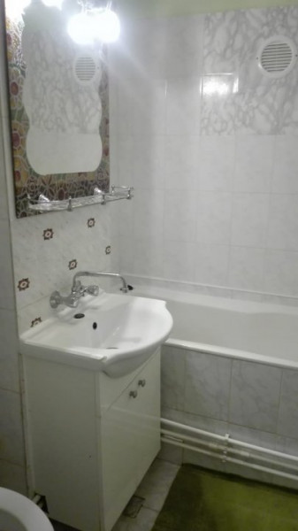 Apartament convenabil cu centrala gaz Km 4-5