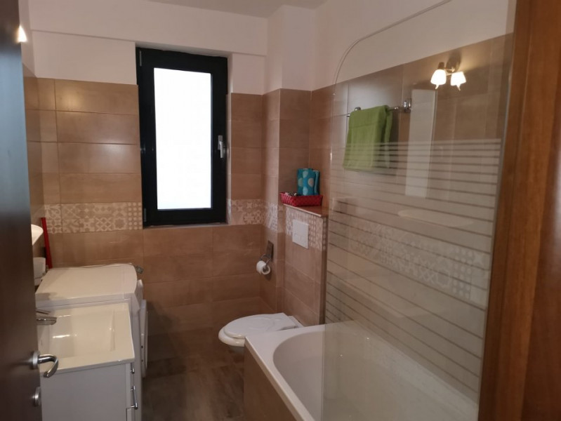 Apartament langa plaja dotari complete cu loc de parcare