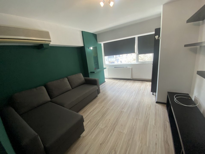 Apartament 4 camere Centru Irish Pub disponibil termen lung 