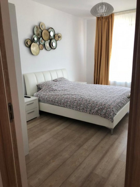 Apartament cu vedere la lac și spatiu terasa 56 mp.