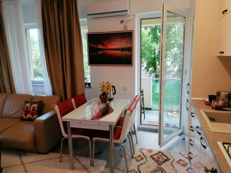 Apartament dotari complete Statiunea Mamaia vedere aerisita lac