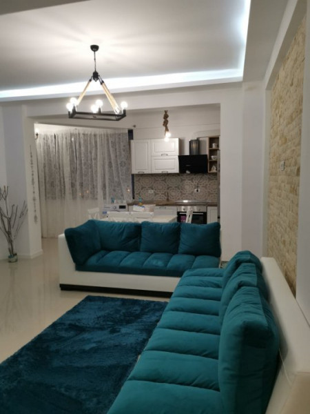 Apartament rafinat termen lung Mamaia Nord 