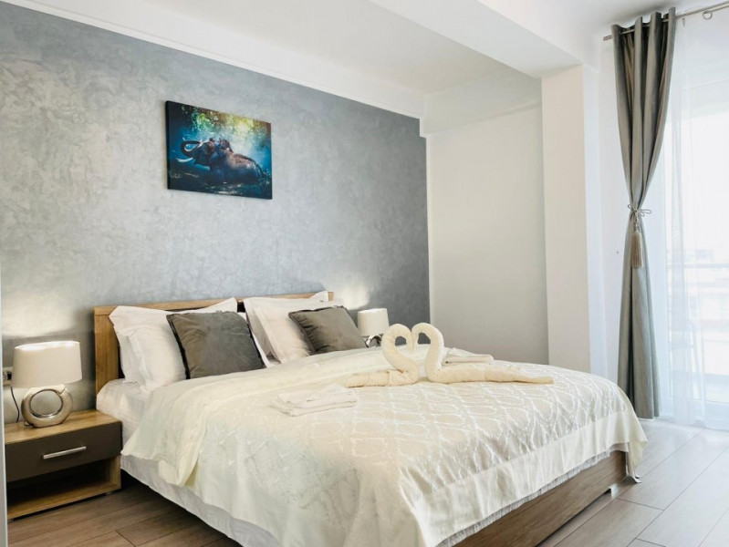 Apartament cu 3 camere complet mobilat si utilat, vedere la Mare 