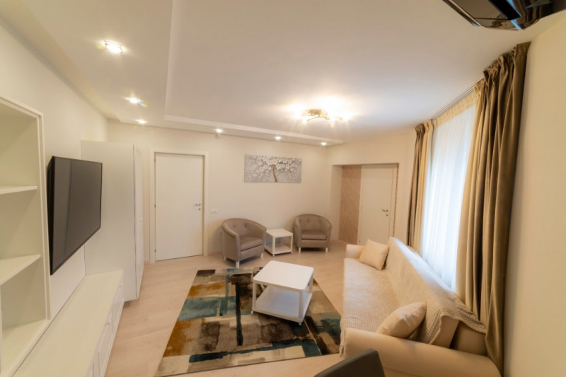 Închiriere Apartament lux cu loc de parcare privat