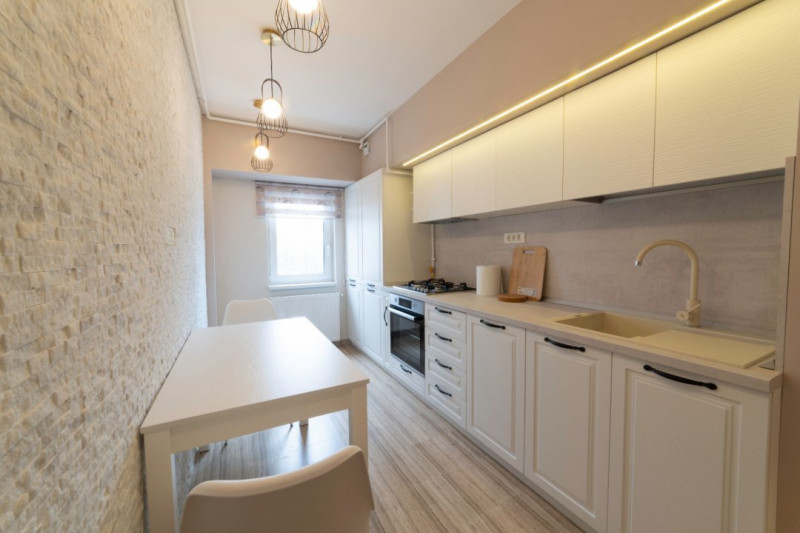 Închiriere Apartament lux cu loc de parcare privat