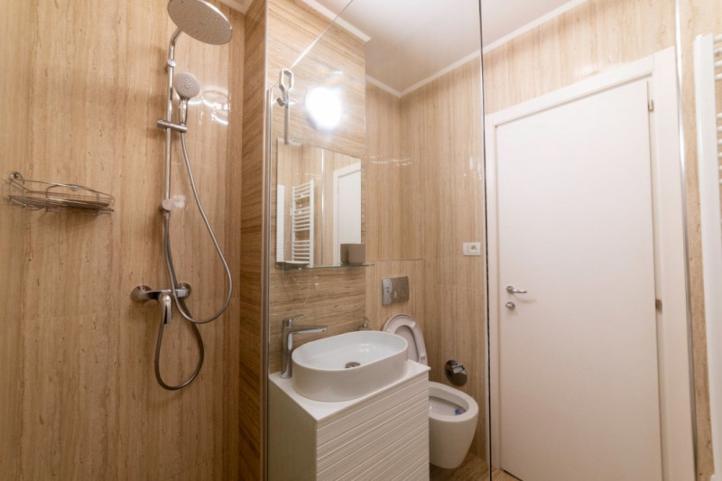 Închiriere Apartament lux cu loc de parcare privat