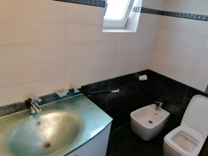 Apartament Ultracentral spatios vis a vis de parcul Tomis 2