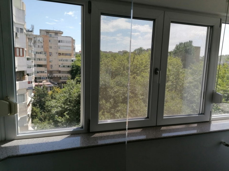 Apartament Ultracentral spatios vis a vis de parcul Tomis 2