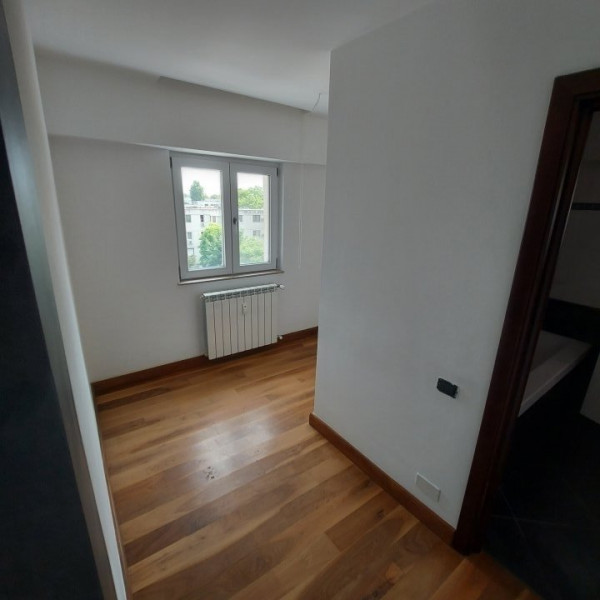 Apartament Ultracentral spatios vis a vis de parcul Tomis 2