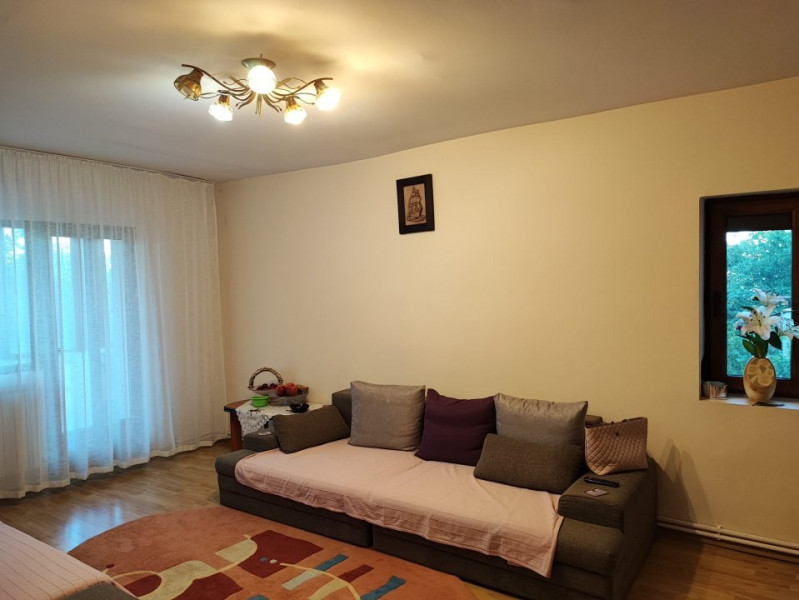 Apartament unic 4 camere vedere la mare ideal locuinta sau birouri