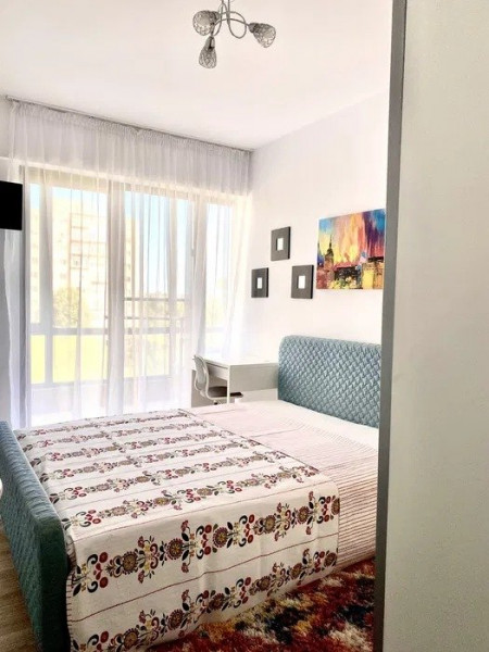 Apartament 3 camere in cladire recenta cu loc de parcare