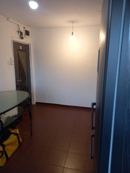 Apartament etaj 1 din 4 CET zona linistita