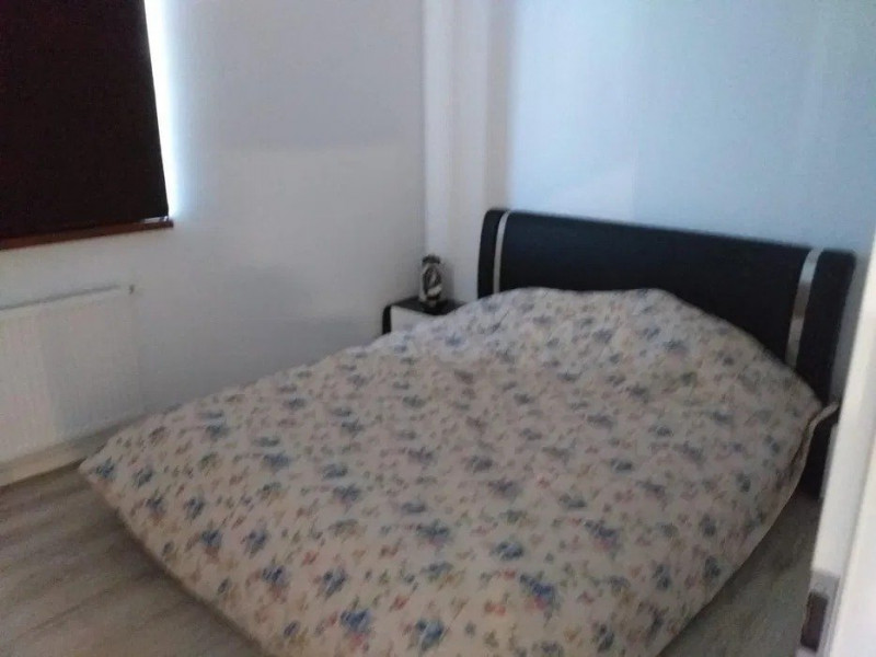 Apartament 3 camere in cladire recenta cu loc de parcare