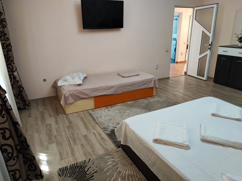 inchiriere apartament Constanta Faleza Nord cu curte