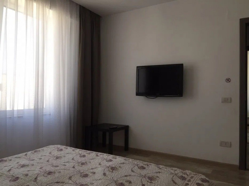 Free 27 August  Apartament 87mp. cladire recenta si loc parcare privat