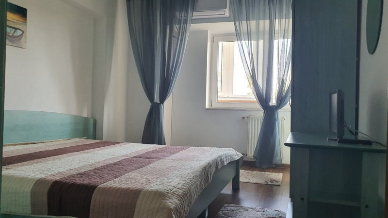 Apartament spatios cu centrala gaz zona adiacenta City Park Mall