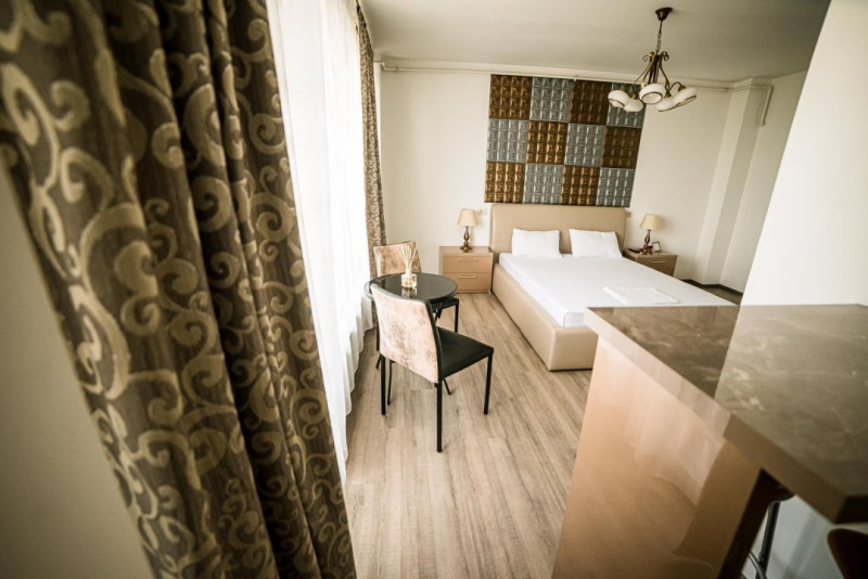 Apartament exclusivist vedere frontala lac EXTRASEZON Mamaia Butoaie 