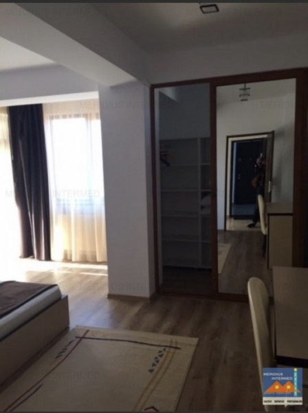 Apartament spatios Mamaia Nord termen lung inclusiv vara