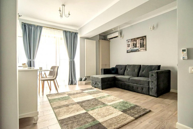 Apartament coquet Mamaia Statiune zona Butoaie vedere lac
