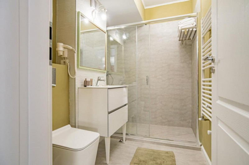 Apartament coquet Mamaia Statiune zona Butoaie vedere lac