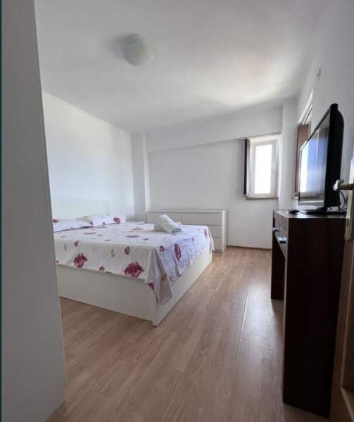 Apartament spatios Faleza Nord vedere la mare 