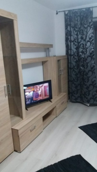 Under Program For Ucraina apartament 2 zone dormit si centrala gaz