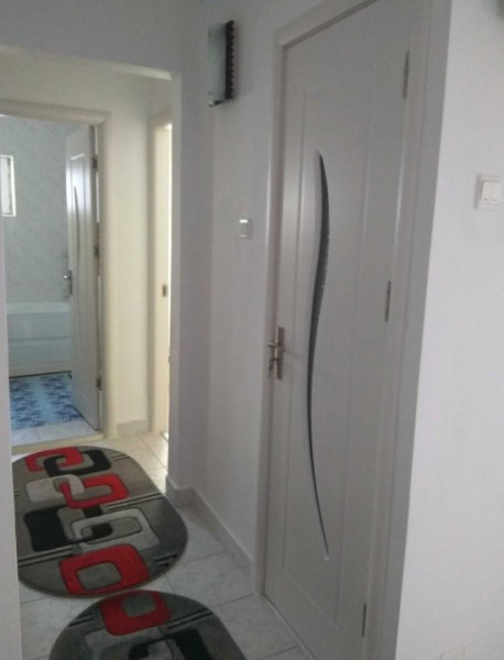 Apartament 2 camere Capitol centrala gaz 