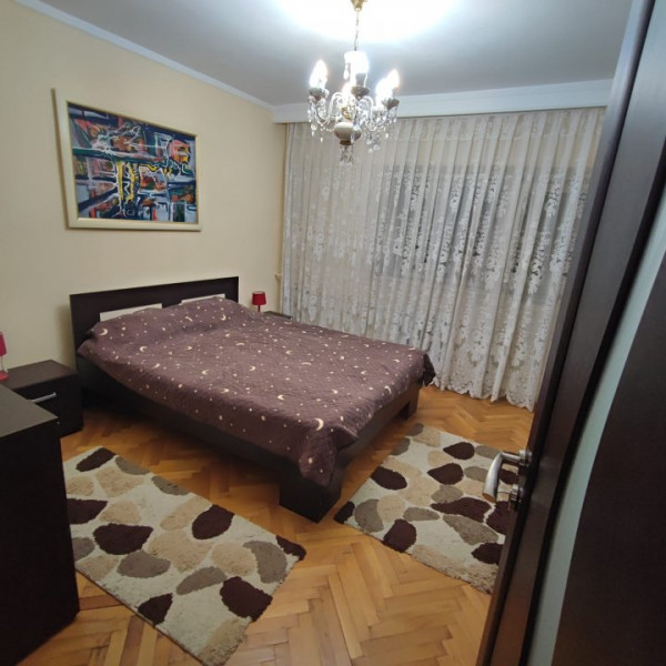 Apartament 3 camere Stadion termen lung