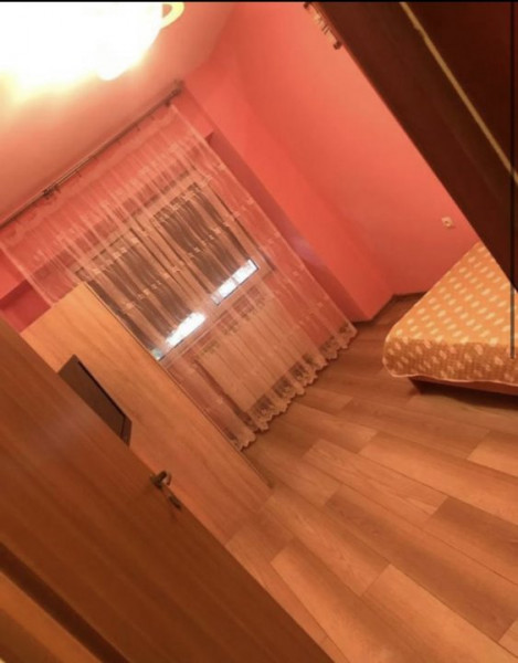 Apartament 3 camere Delfinariu termen lung