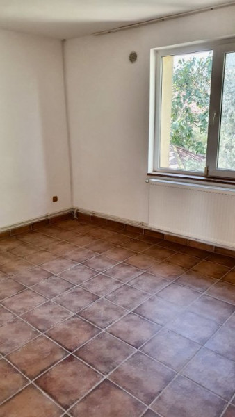 Casa P+1 pretabila activități multiple Mamaia Nord 