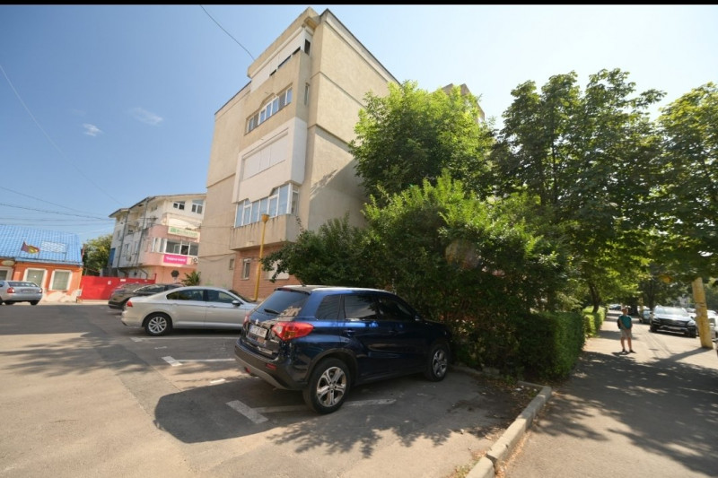 Apartament de închiriat Constanta cu parcare privata