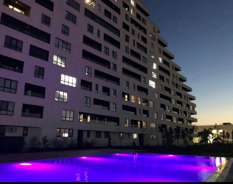 inchiriere apartament Constanta cu piscina și parcare privata 