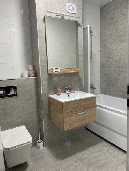 inchiriere apartament Constanta cu piscina și parcare privata 